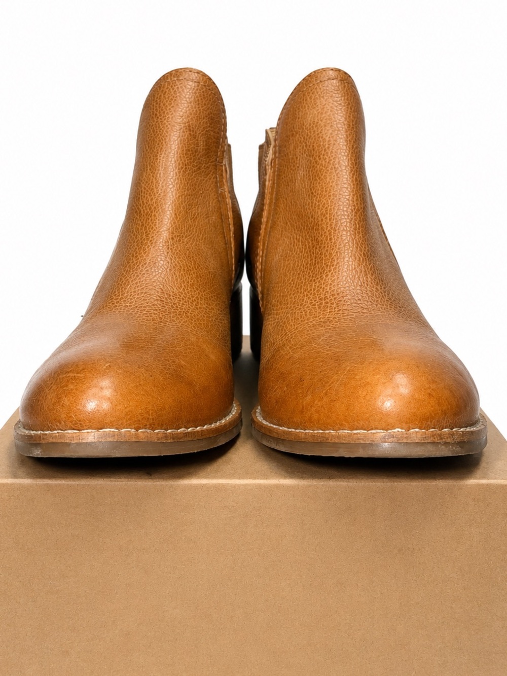 Matisse Women’s Genuine Leather Tan Chelsea Ankle Booties Size 10M - Picture 4 of 7